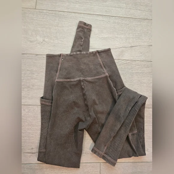 Aerie OG Brown High-Waisted Leggings - Picture 2 of 7